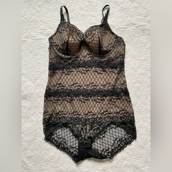 NIB Avon slimming lace bodysuit Large - Picture 1 of 5